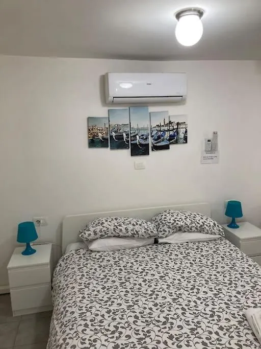 Center Mestre 15 Minutes From Venice, Parking Bellini